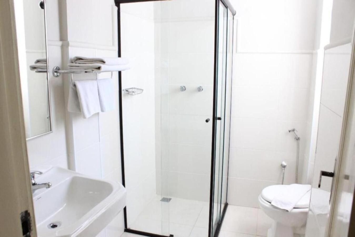 Hotel Dan Inn Pocos De Caldas - A Melhor Localizacao Do Centro By Nacional Inn Екстериор снимка
